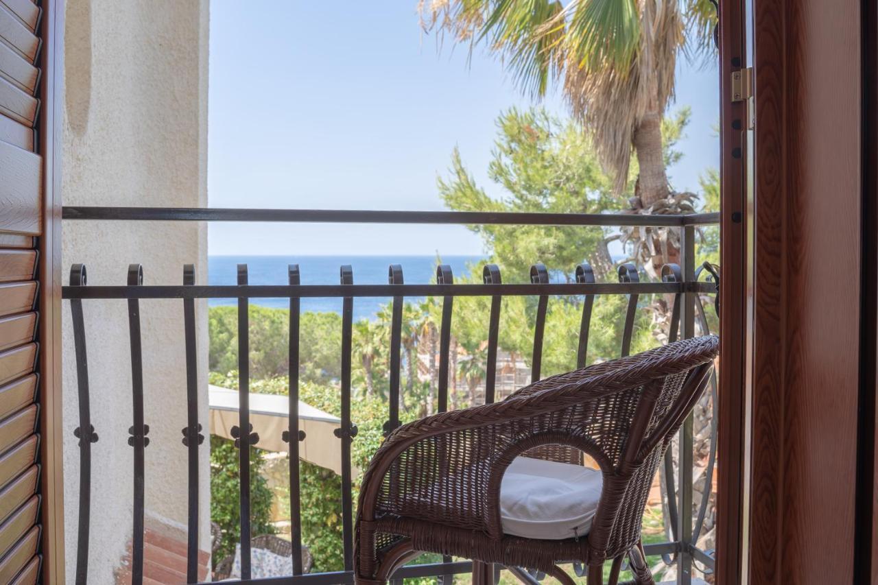 Terrazza Sul Plemmirio Bed & Breakfast Siraküza Dış mekan fotoğraf