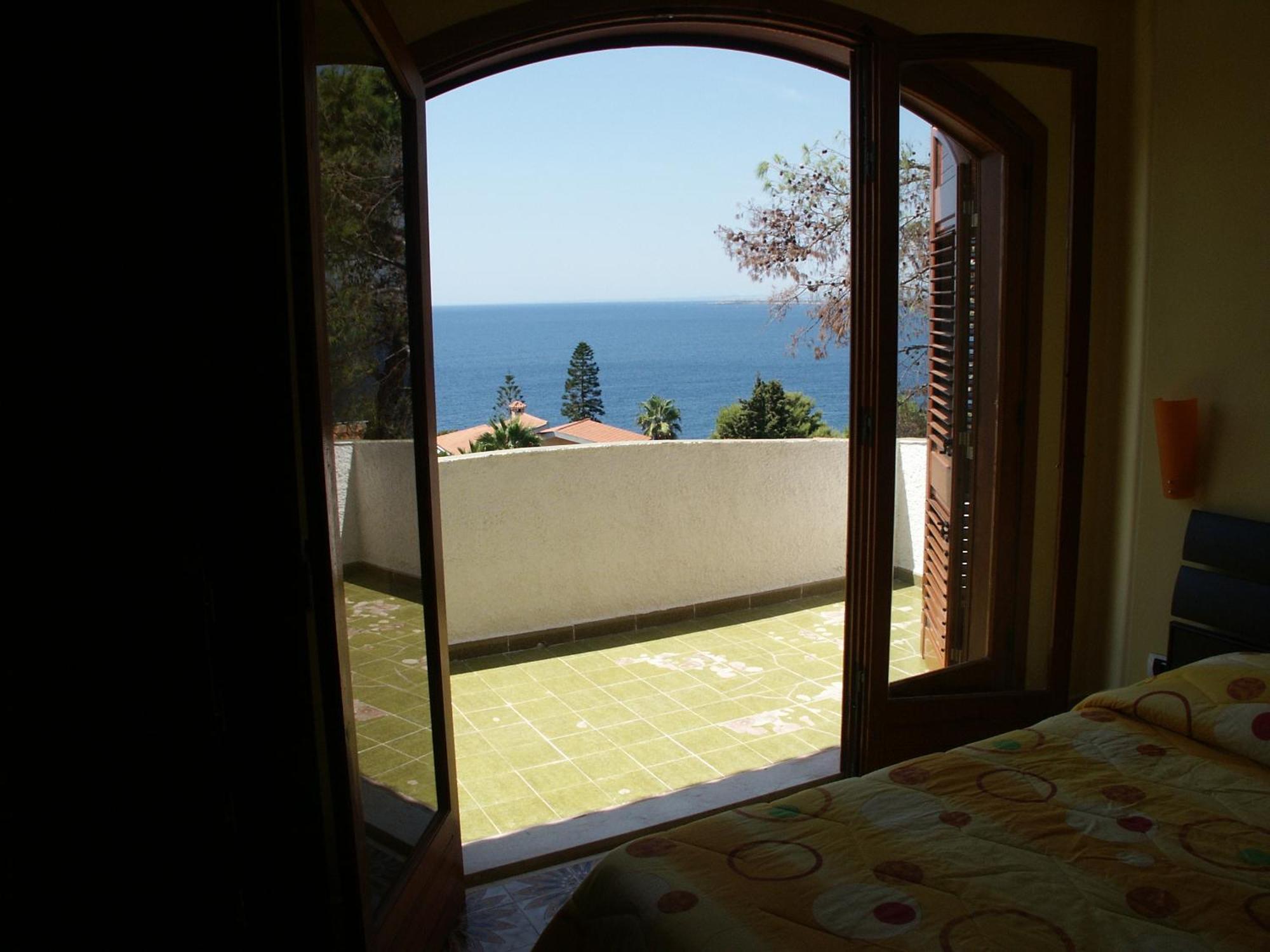 Terrazza Sul Plemmirio Bed & Breakfast Siraküza Dış mekan fotoğraf